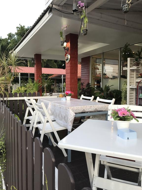 Baan Pak I-Un Hua Hin Hotel Exterior photo